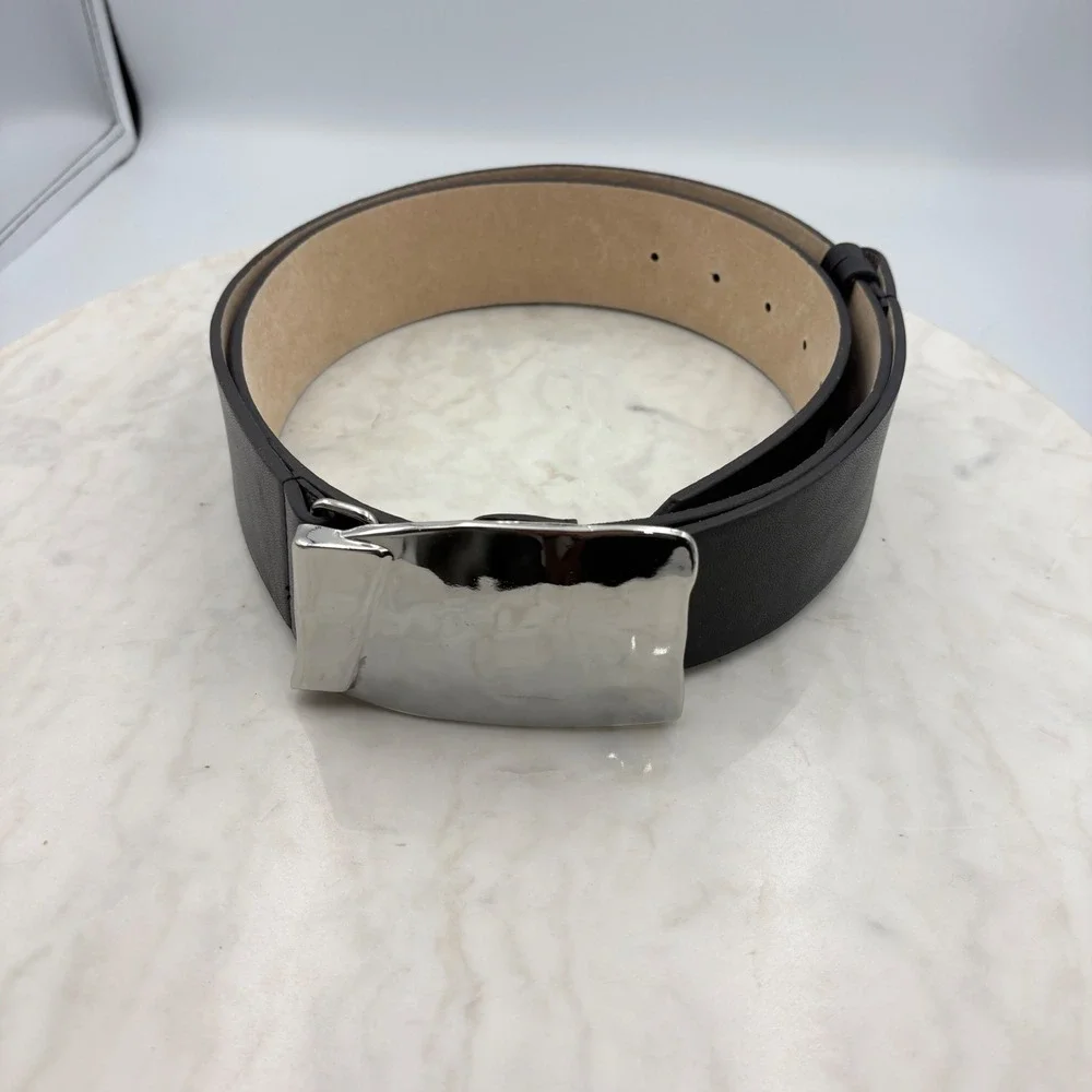 Chico's Belt Women M/L Black Hammered Silver Large Buckle Wide Leather Backed